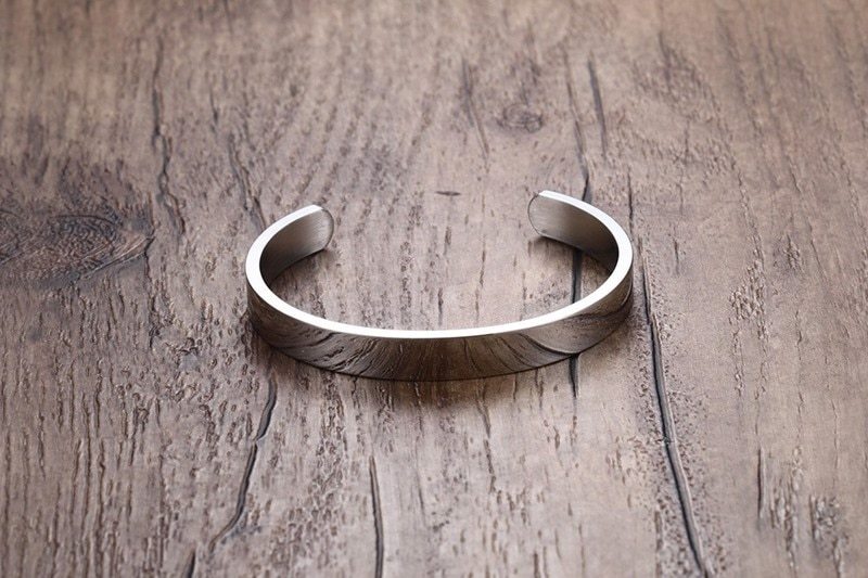 KENT CUSTOMIZABLE BANGLE